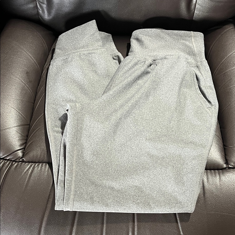 Old Navy Active Powersoft Joggers in Dark Gray